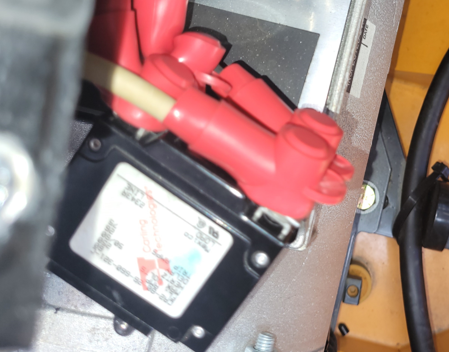 A close up of a device

Description automatically generated